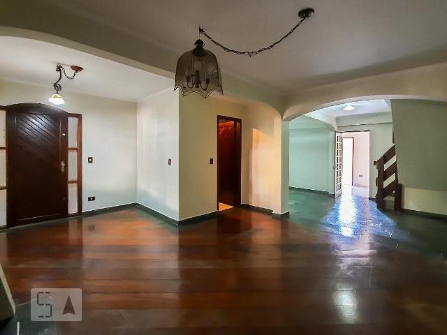Casa aluguel em Região Imediata de São Paulo, Região Metropolitana de São Paulo