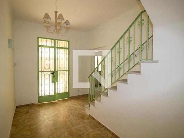 Casa aluguel em Região Geográfica Imediata do Rio de Janeiro, Região Metropolitana do Rio de Janeiro