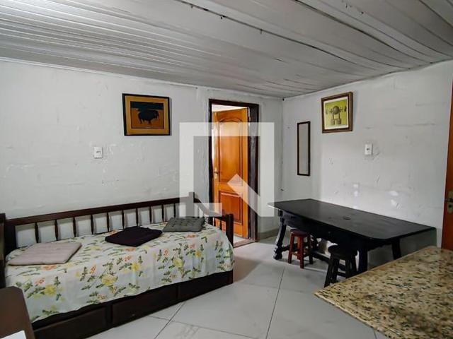 Casa aluguel em Região Geográfica Imediata do Rio de Janeiro, Região Metropolitana do Rio de Janeiro