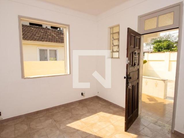 Casa aluguel em Região Geográfica Imediata do Rio de Janeiro, Região Metropolitana do Rio de Janeiro