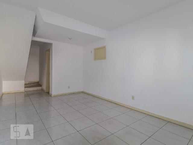 Casa aluguel em Região Geográfica Imediata do Rio de Janeiro, Região Metropolitana do Rio de Janeiro