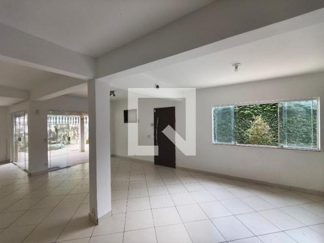 Casa aluguel em Região Geográfica Imediata do Rio de Janeiro, Região Metropolitana do Rio de Janeiro
