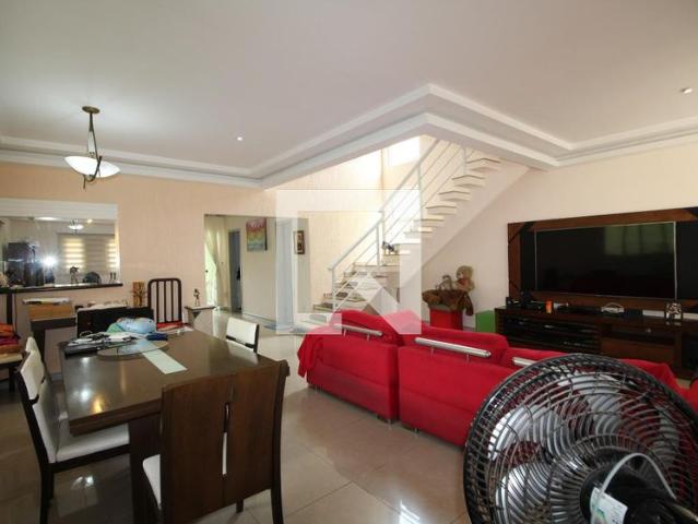 Casa aluguel em Região Geográfica Imediata do Rio de Janeiro, Região Metropolitana do Rio de Janeiro