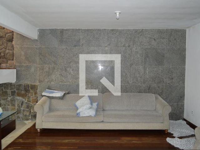 Casa aluguel em Região Geográfica Imediata do Rio de Janeiro, Região Metropolitana do Rio de Janeiro