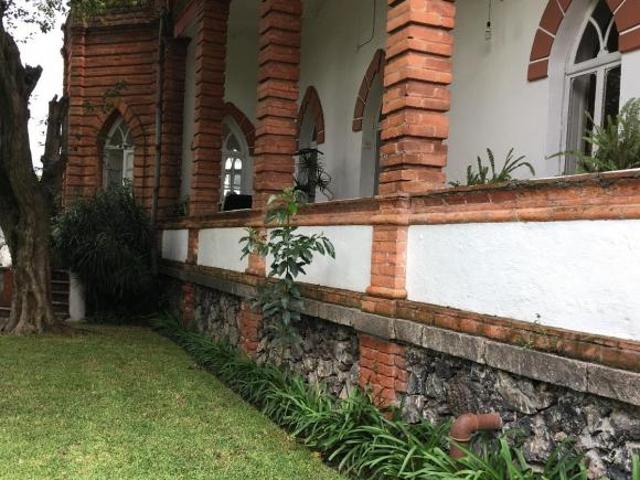 Casa Antigua a Precio de Oportunidad