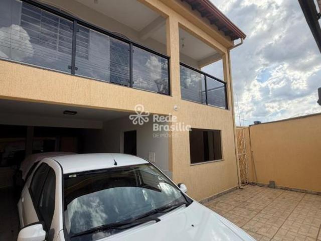 Casa venda em Região Geográfica Imediata do Distrito Federal, Região Integrada de Desenvolvimento do Distrito Federal e Entorno