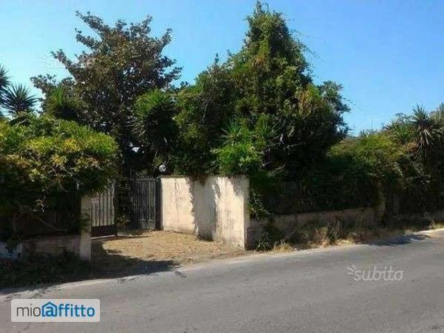 Villa Indipendente in affitto a Nuova Florida, Roma Capitale