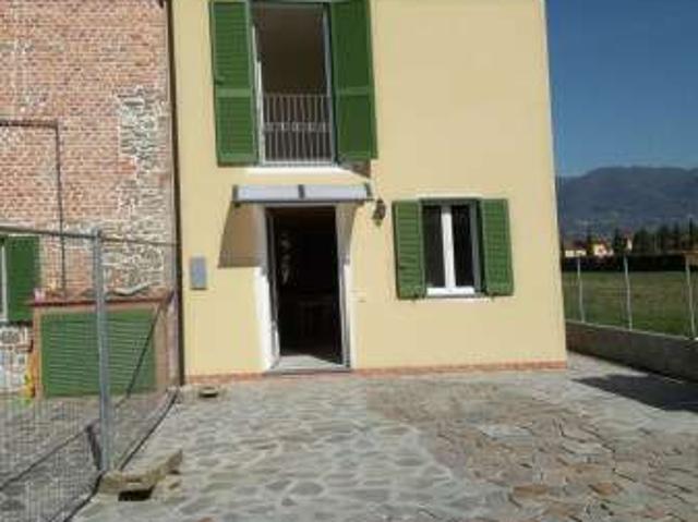 Villa Indipendente in affitto a Capannori, Toscana