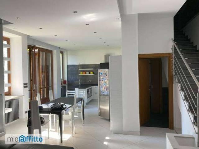 Villa Indipendente in affitto a Piemonte, Torino