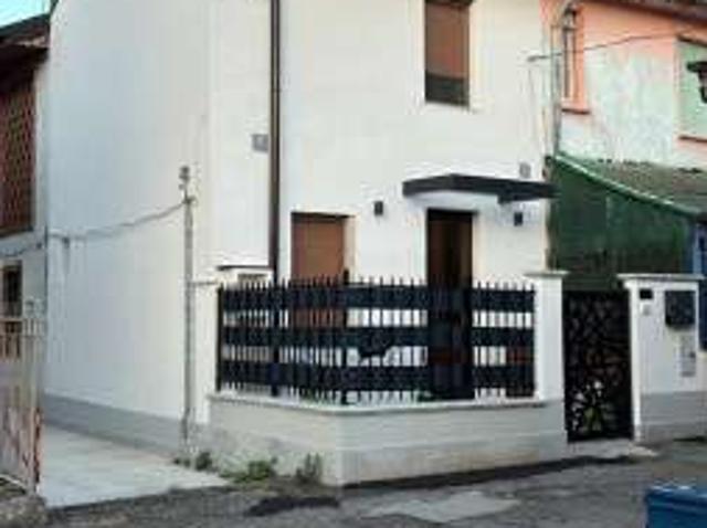 Villa Indipendente in affitto a Lacchiarella, Lombardia
