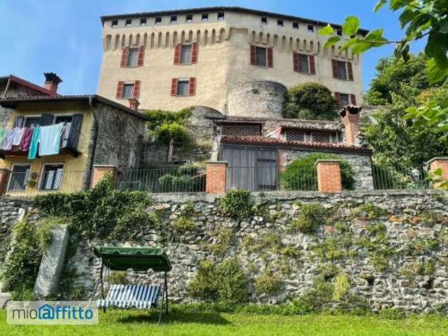 Villa Indipendente in affitto a Piemonte, Biella
