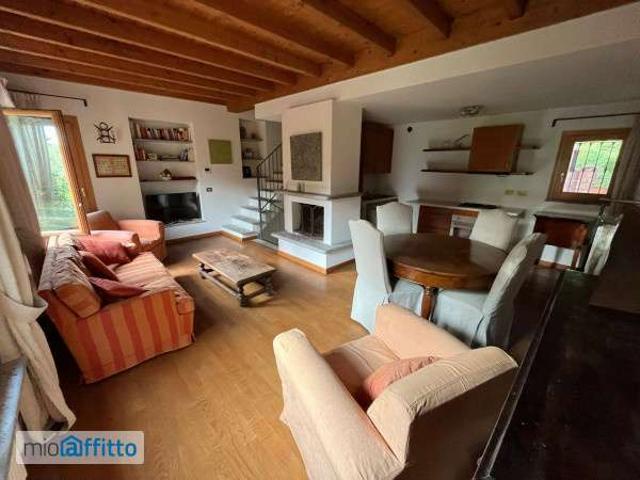 Villa Indipendente in affitto a Piemonte, Novara