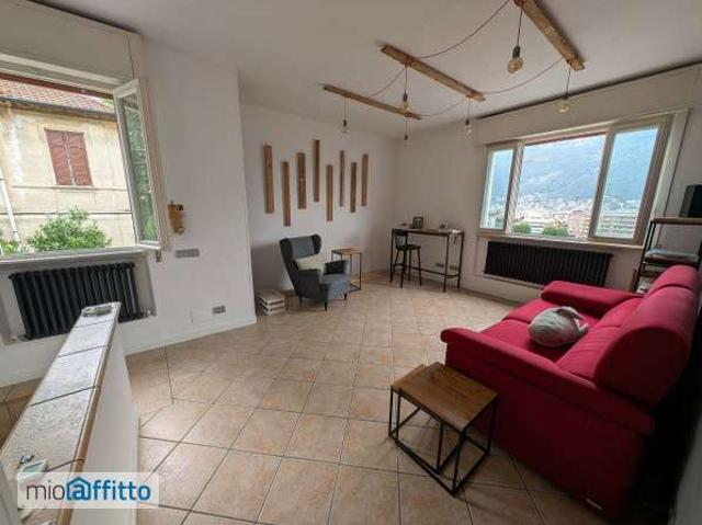 Villa Indipendente in affitto a Como, Lombardia