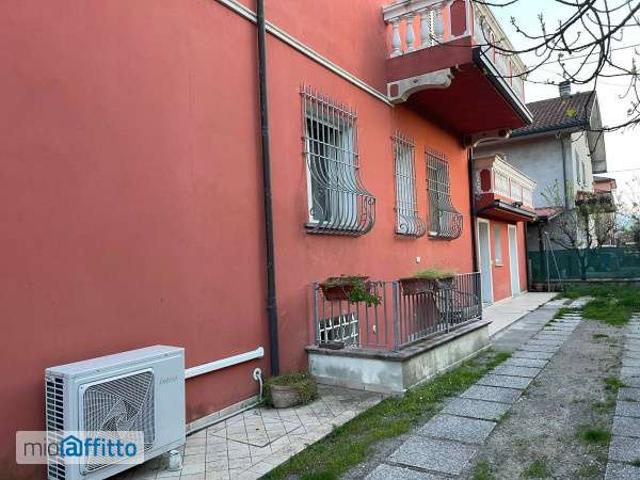 Villa Indipendente in affitto a Bussecchio, Forlì