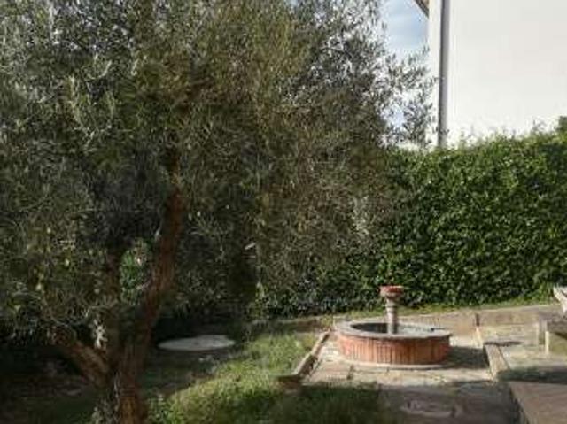 Villa Indipendente in affitto a Montemurlo, Toscana