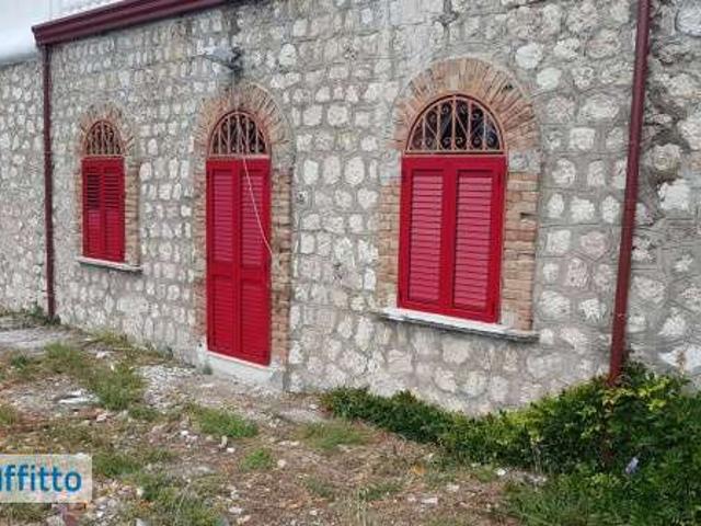 Villa Indipendente in affitto a Calabria, Cosenza