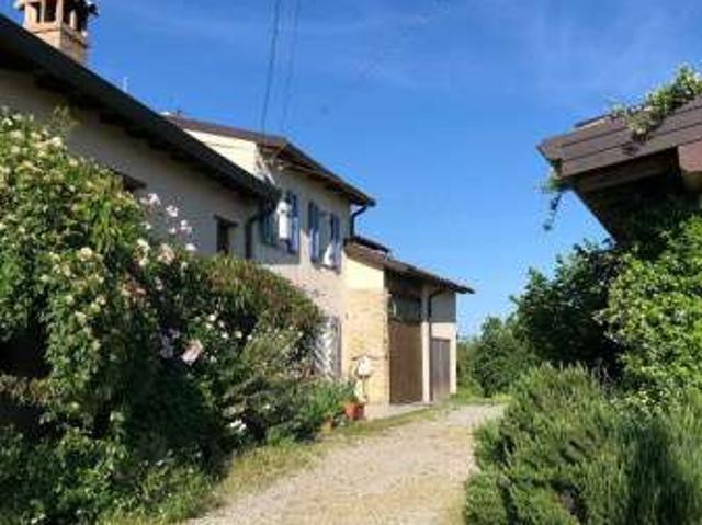 Villa Indipendente in affitto a Noceto, Parma