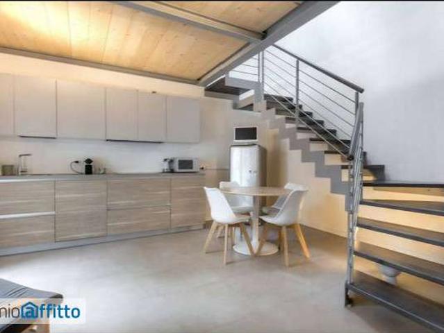 Villa Indipendente in affitto a Ponte di Pietra, Pavia