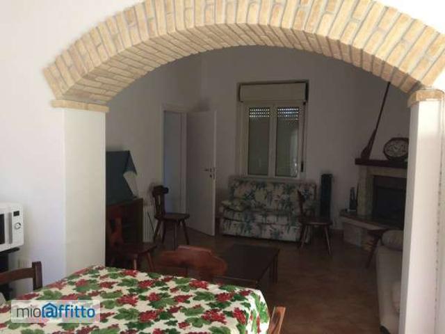 Villa Indipendente in affitto a Serri, Sardigna/Sardegna