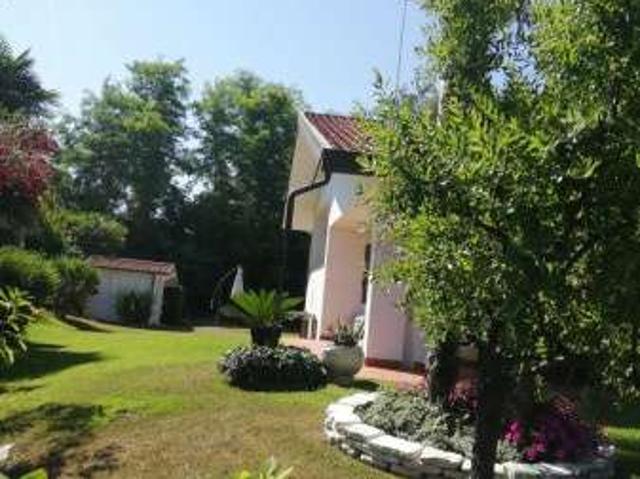 Villa Indipendente in affitto a Rosolina, Veneto