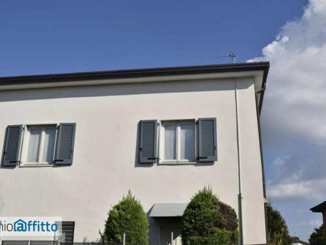 Villa Indipendente in affitto a Valtesse, Bergamo