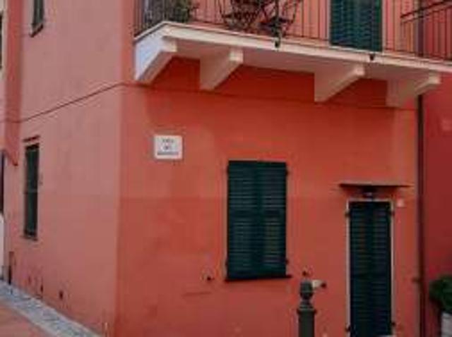 Villa Indipendente in affitto a Finale Ligure, Liguria