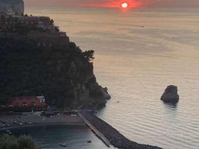 Villa Indipendente in affitto a Bonea, Vico Equense