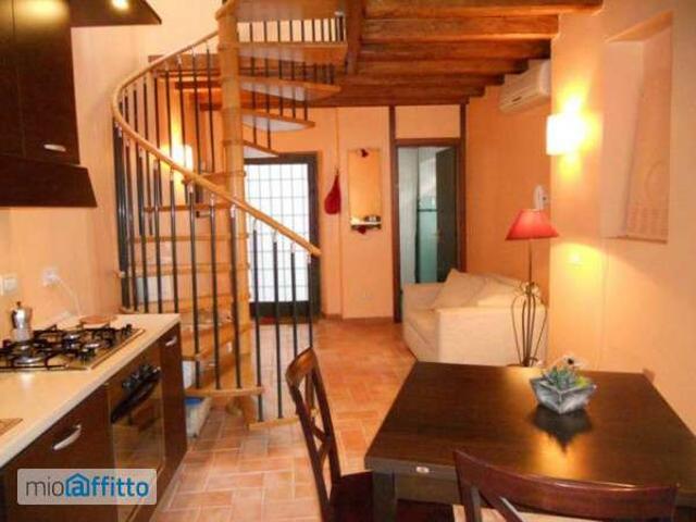 Villa Indipendente in affitto a Viterbo, Lazio