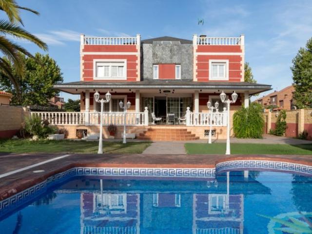 Casa en venta en Arroyomolinos, Madrid