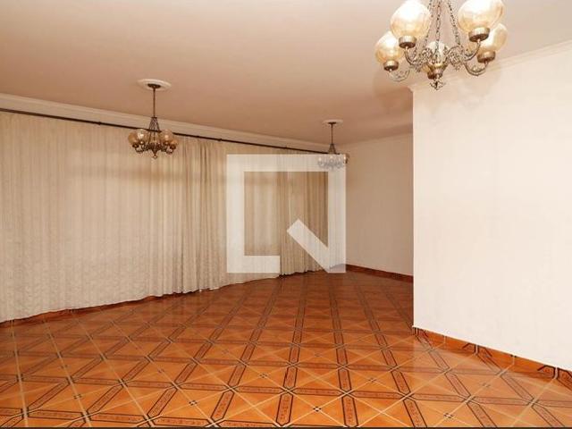 Casa aluguel em Região Imediata de São Paulo, Região Metropolitana de São Paulo