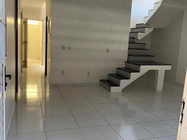 Casa venda em Região Geográfica Imediata do Distrito Federal, Região Integrada de Desenvolvimento do Distrito Federal e Entorno