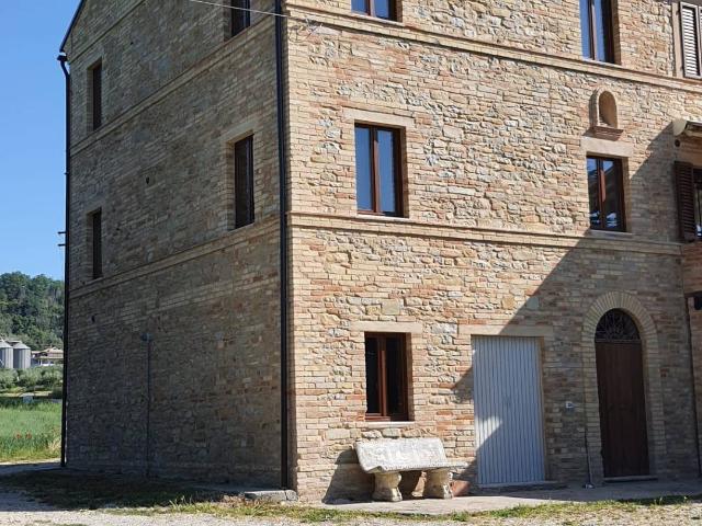 Villa Indipendente in vendita a Marche, Fermo