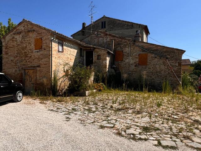 Villa Indipendente in vendita a Marche, Fermo