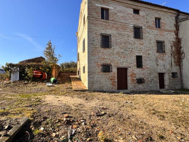 Villa Indipendente in vendita a Marche, Fermo