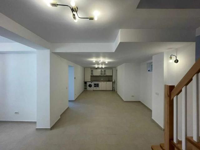 Casă închirieri în Colțea, București