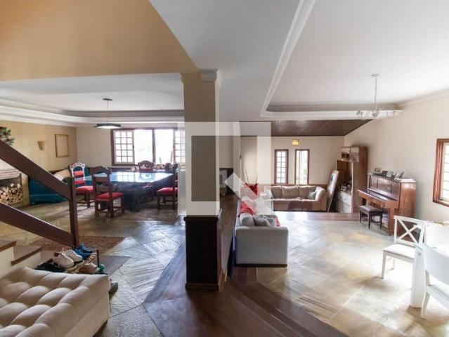 Casa aluguel em Região Geográfica Imediata do Rio de Janeiro, Região Metropolitana do Rio de Janeiro