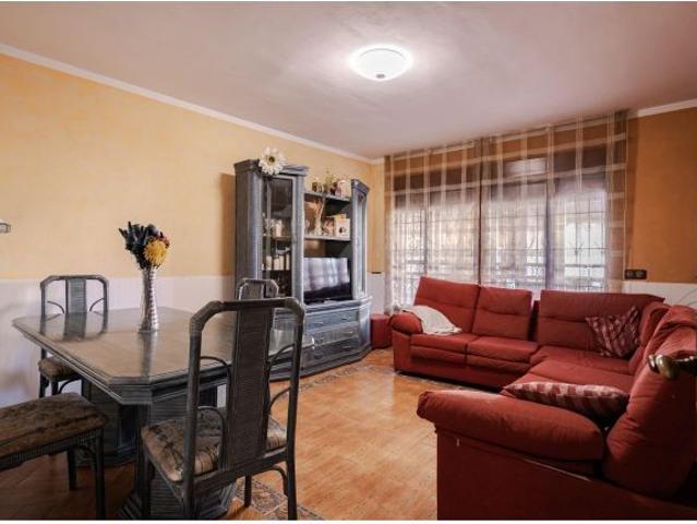 Casa en venta en Camarma De Esteruelas, Madrid