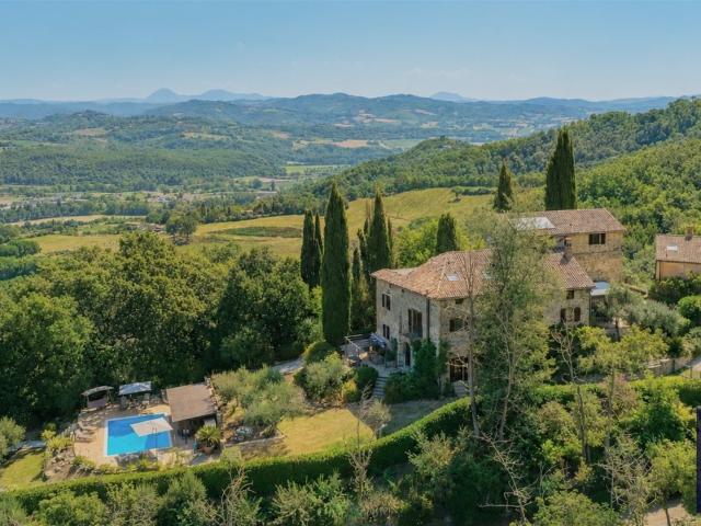 Casa in vendita a Umbertide, Umbria