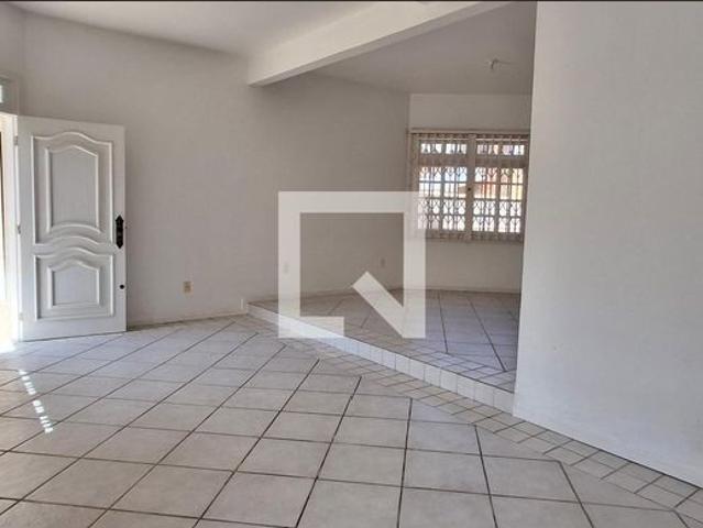 Casa aluguel em Balneário, Desterro