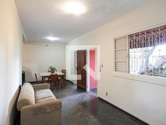 Casa aluguel em Região Geográfica Imediata de Belo Horizonte, Região Metropolitana de Belo Horizonte