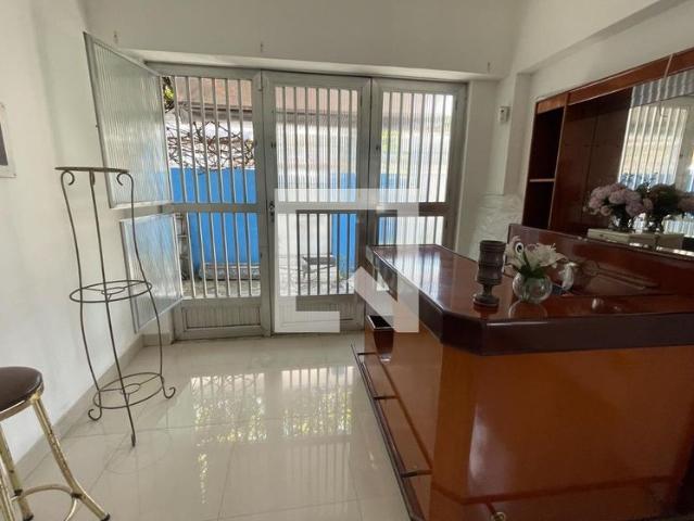 Casa aluguel em Região Geográfica Imediata do Rio de Janeiro, Região Metropolitana do Rio de Janeiro