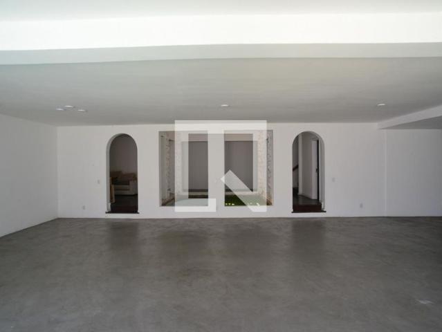 Casa aluguel em Região Geográfica Imediata do Rio de Janeiro, Região Metropolitana do Rio de Janeiro