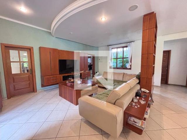 Casa aluguel em Região Geográfica Imediata do Rio de Janeiro, Região Metropolitana do Rio de Janeiro