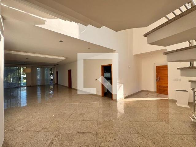 Casa aluguel em Região Geográfica Imediata do Rio de Janeiro, Região Metropolitana do Rio de Janeiro