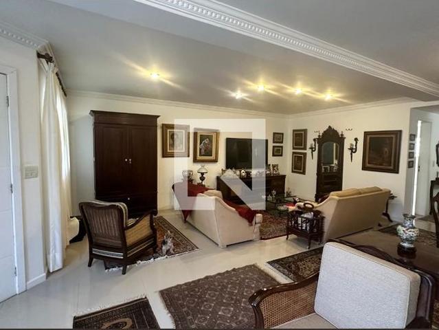 Casa aluguel em Região Geográfica Imediata do Rio de Janeiro, Região Metropolitana do Rio de Janeiro