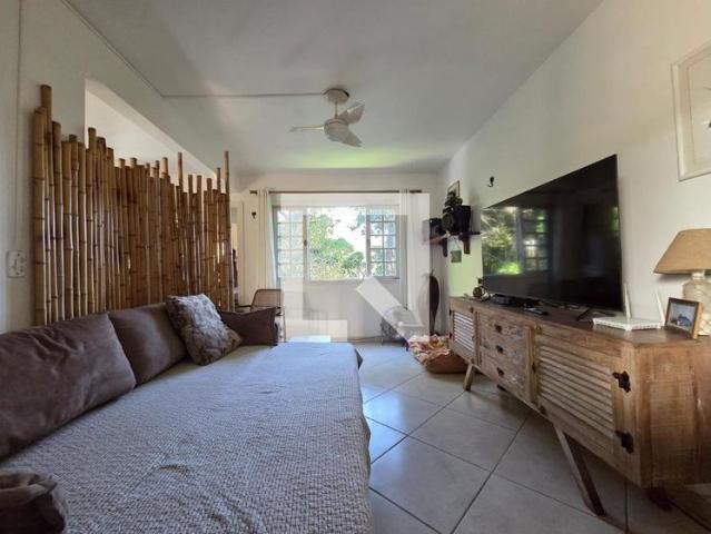Casa aluguel em Região Geográfica Imediata do Rio de Janeiro, Região Metropolitana do Rio de Janeiro