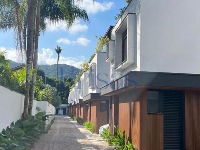 Casa venda em Região Imediata de Caraguatatuba-Ubatuba-São Sebastião, Região Metropolitana do Vale do Paraíba e Litoral Norte
