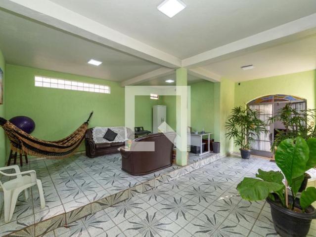 Casa aluguel em Região Geográfica Imediata de Belo Horizonte, Região Metropolitana de Belo Horizonte