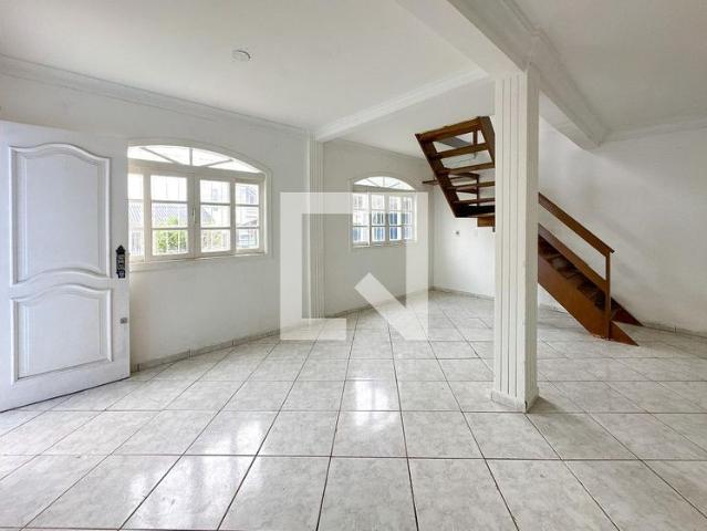 Casa aluguel em Região Geográfica Imediata de Florianópolis, São José