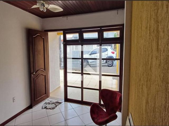 Casa aluguel em Barreiros, São José